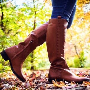 NWOT 🆕{Sam Edelman} Prina Studded Leather Riding Boots